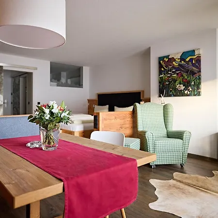 Pensjonat Gaestehaus Sinz 4*
