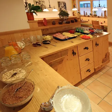 Gaestehaus Sinz Pensjonat